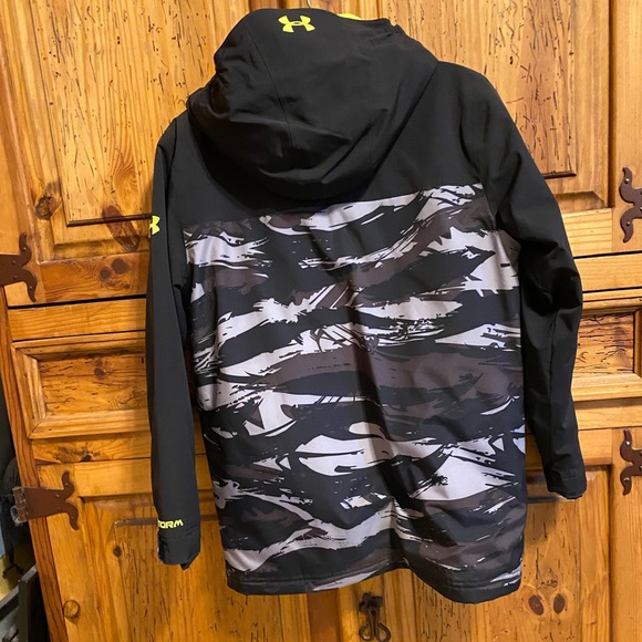 Under Armour snow jacket and snow pants. - Picture 3 of 6